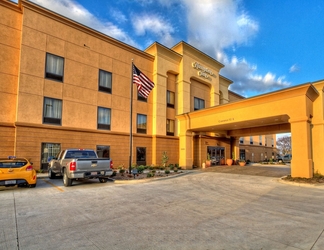 Exterior 2 Hampton Inn Clarksdale