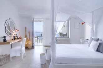 Kamar Tidur 4 Santorini Secret Suites & Spa