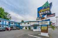 Exterior Castaway Motel