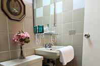 In-room Bathroom MPT Suites