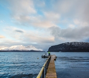 Nearby View and Attractions 5 Arctic Panorama Lodge