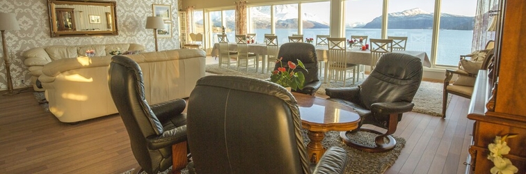 Lobby Arctic Panorama Lodge