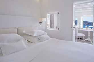 Kamar Tidur 4 Canaves Oia Suites