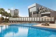 Swimming Pool Crowne Plaza Riyadh RDC Hotel & Convention, an IHG Hotel