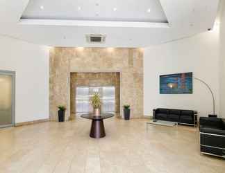 Lobby 2 Property Vine - Dalgety Apartments