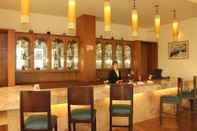 Bar, Cafe and Lounge Club Mahindra Udaipur