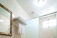 Toilet Kamar Summer Moonlight Vacation House