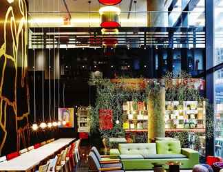 Lobi 2 citizenM New York Times Square