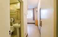 Phòng tắm bên trong 2 Wada Hostel in Yangshuo