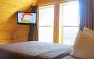 Bedroom 6 Cabins of Mackinaw