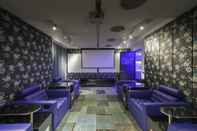 Functional Hall Southside by Ovolo