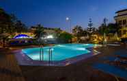 Swimming Pool 2 Ünsal Hotel