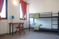 Kamar Tidur Lake Como Beach Hostel