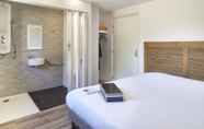Bedroom 6 B&B Hotel Bordeaux Le Haillan
