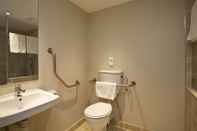 In-room Bathroom Road Lodge Port Elizabeth