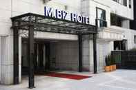 ภายนอกอาคาร M.BIZ Hotel