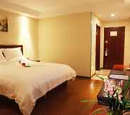 Bedroom 2 GreenTree Inn Yulin Jincheng Commercial Building Shell Hotel