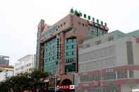 Exterior GreenTree Inn Yulin Jincheng Commercial Building Shell Hotel