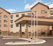 Exterior 5 Country Inn & Suites by Radisson, Bemidji, MN