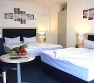 Bedroom 3 Hotel Altenwerder Hof