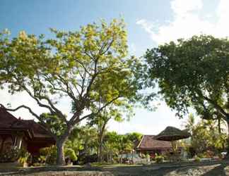 Exterior 2 Segara Bukit Seaside Cottages