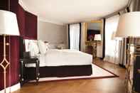 Kamar Tidur La Reserve Paris Hotel and Spa