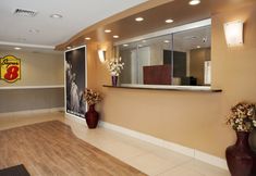 ロビー 3 Super 8 by Wyndham Bronx