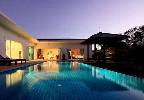 Swimming Pool Phuket Lagoon Pool Villa