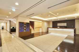 Lobby 4 MyStays Shin Urayasu Conference Center