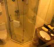 In-room Bathroom 7 GreenTree Inn Beijing East Yizhuang District Second Kechuang Street Express Hotel