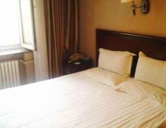 Bedroom 2 GreenTree Inn Harbin City Central Avenue Hotel