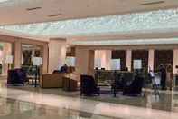 Lobi Shanghai HongQiao Airport Hotel