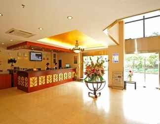 Lobi 2 Greentree Inn Shantou Haibin Road Chousha Building