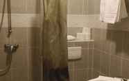 In-room Bathroom 6 Residence Le Fontenay