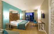 Bilik Tidur 4 Terrace Elite Resort - All Inclusive