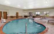 Swimming Pool 6 Comfort Suites Bridgeport - Clarksburg