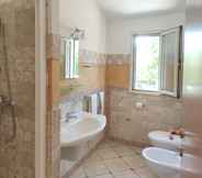 In-room Bathroom 4 Il Borgo Residence