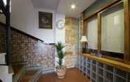 Lobi 4 Beatriz Charming Hostal