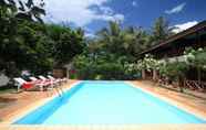 Swimming Pool 4 Vansana NamNgum Hotel