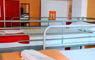 Kamar Tidur 3 Home Backpackers Valencia by Feetup Hostels