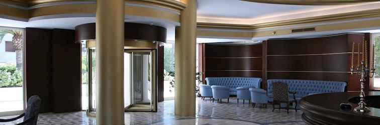 Lobby Hotel Royal