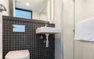 Toilet Kamar 2 ibis budget Sydney Airport