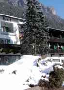 EXTERIOR_BUILDING Park Hotel Regina delle Dolomiti