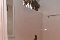 In-room Bathroom Calangute Residency Annexe