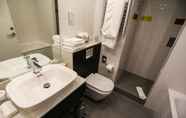 In-room Bathroom 5 Hotel Football, Old Trafford, a Tribute Portfolio Hotel