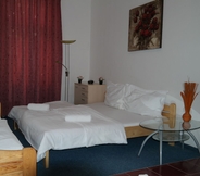 Kamar Tidur 7 Club Hotel Praha