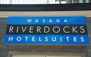 ภายนอกอาคาร 5 Wasaga Riverdocks Hotel Suites