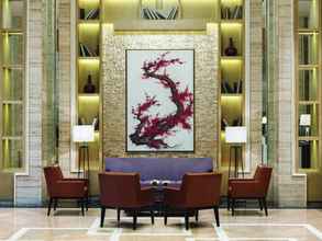 Lobby 4 Pullman Haining