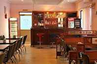 Bar, Cafe and Lounge Hotel Atchaya