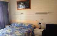 Kamar Tidur 6 Sunraysia Motel & Holiday Apartments